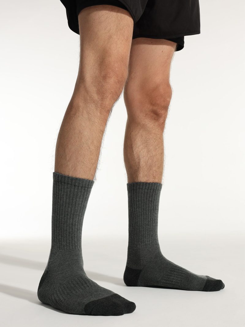 Men's Athletic Cushioned Mid-Calf Socks