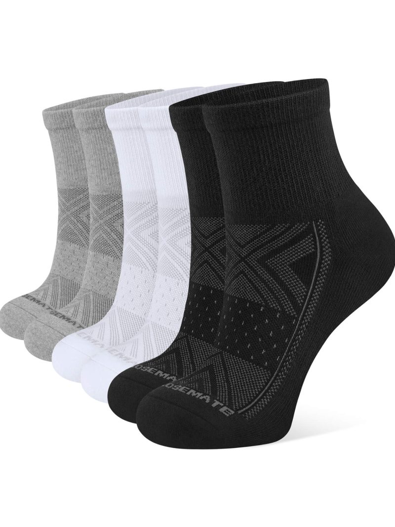 Multipack of CLOSEMATE athletic quarter socks in grey, white, and black featuring breathable mesh and arch support
